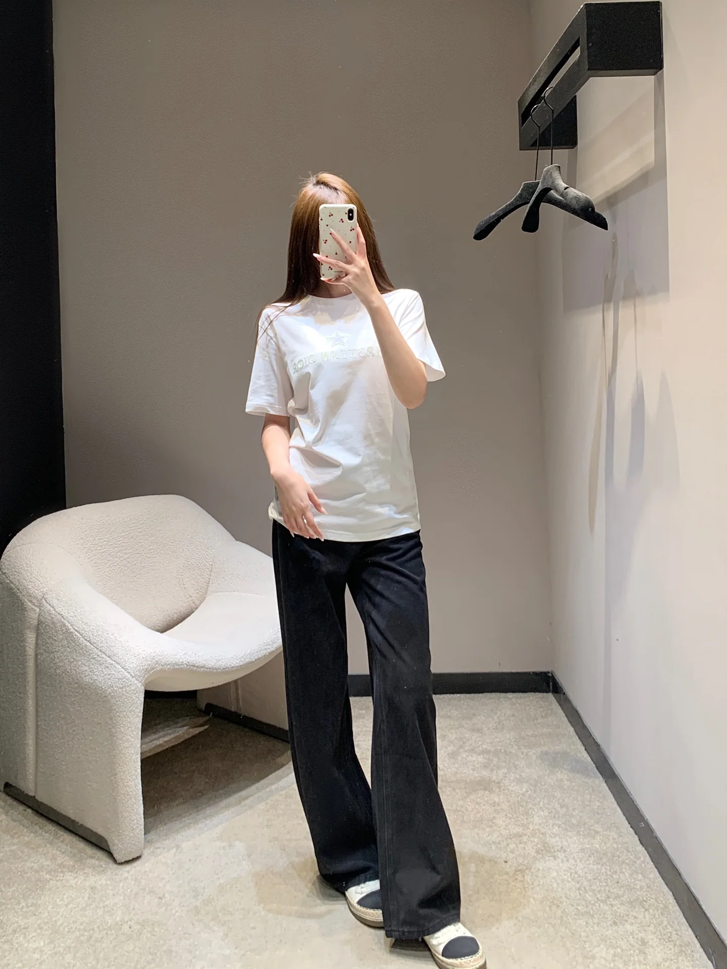 디올 레터 오각성 자수 반팔 티셔츠 26 SS 상세 이미지 4