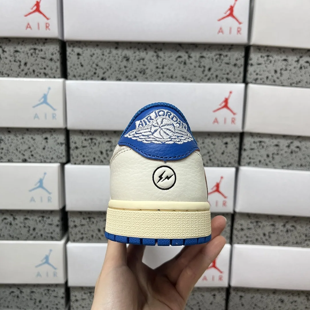 나이키 [PK4.0] DM7866-104 201942 Nike Fragment X Travis Scott Sail Military Blue 상세 이미지 9