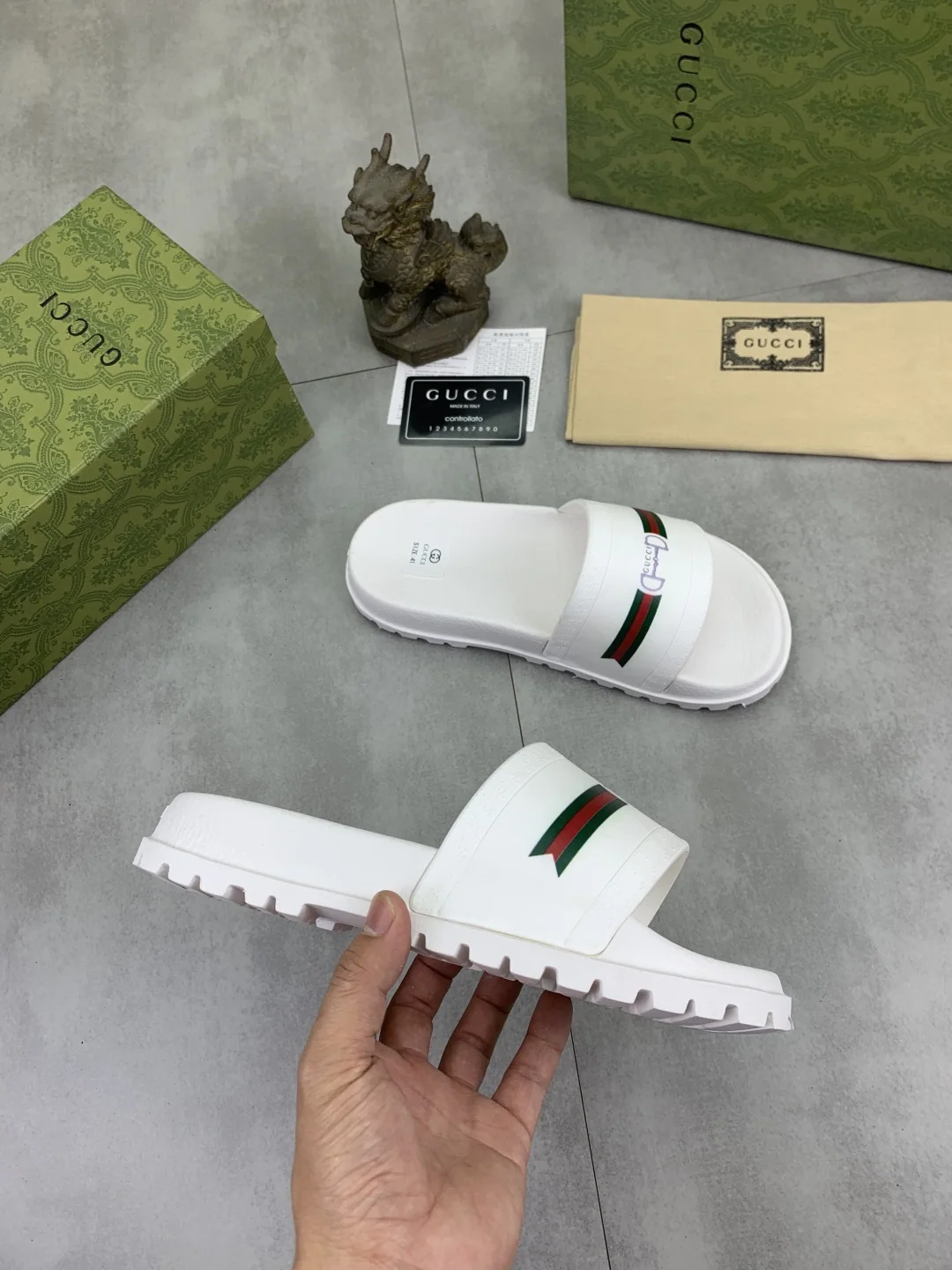 구찌 뱀 모티브 캐주얼 샌들 상세 이미지 6