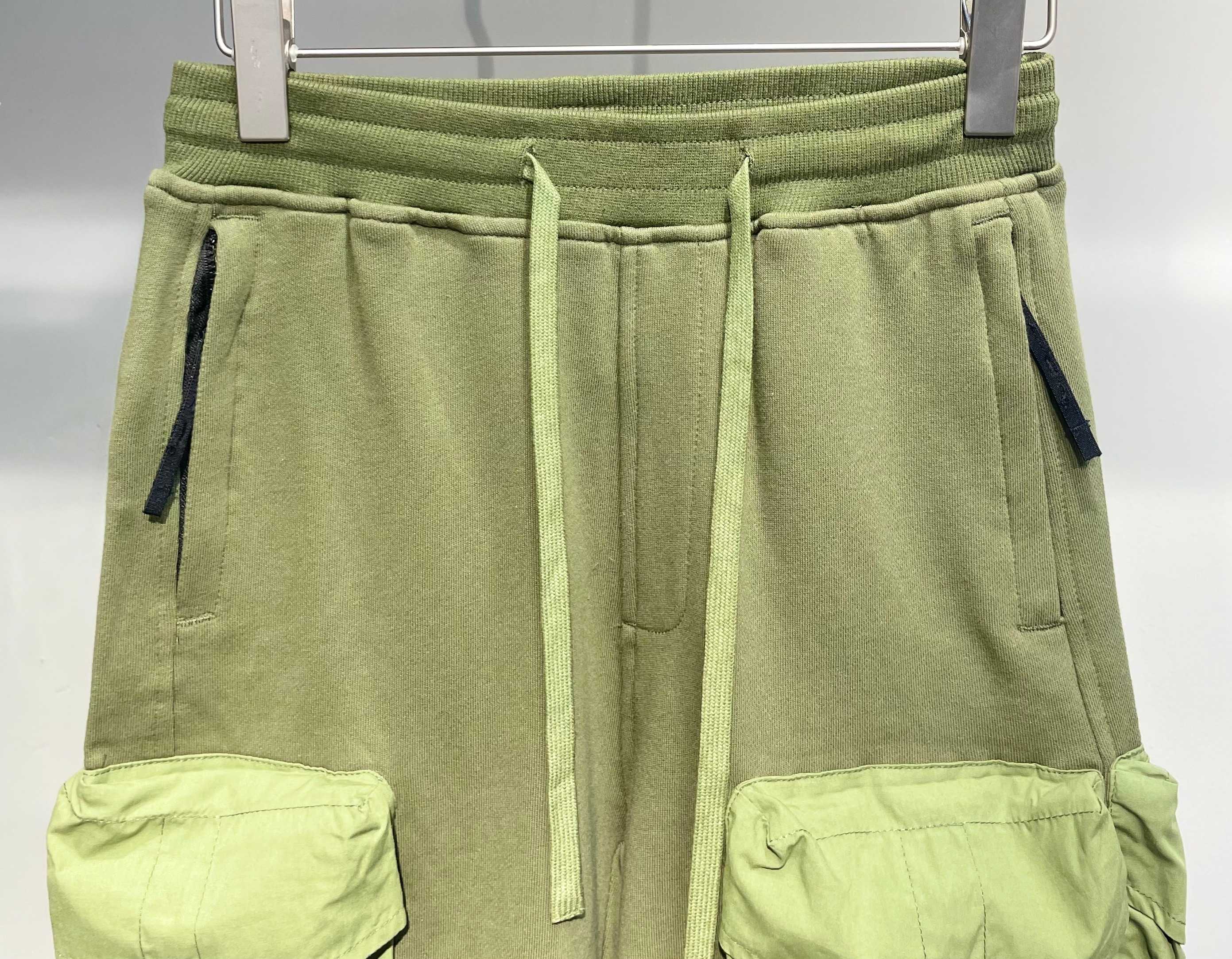스톤아일랜드 남성 반바지 25SS 51332 Stone Island Shorts 상세 이미지 3