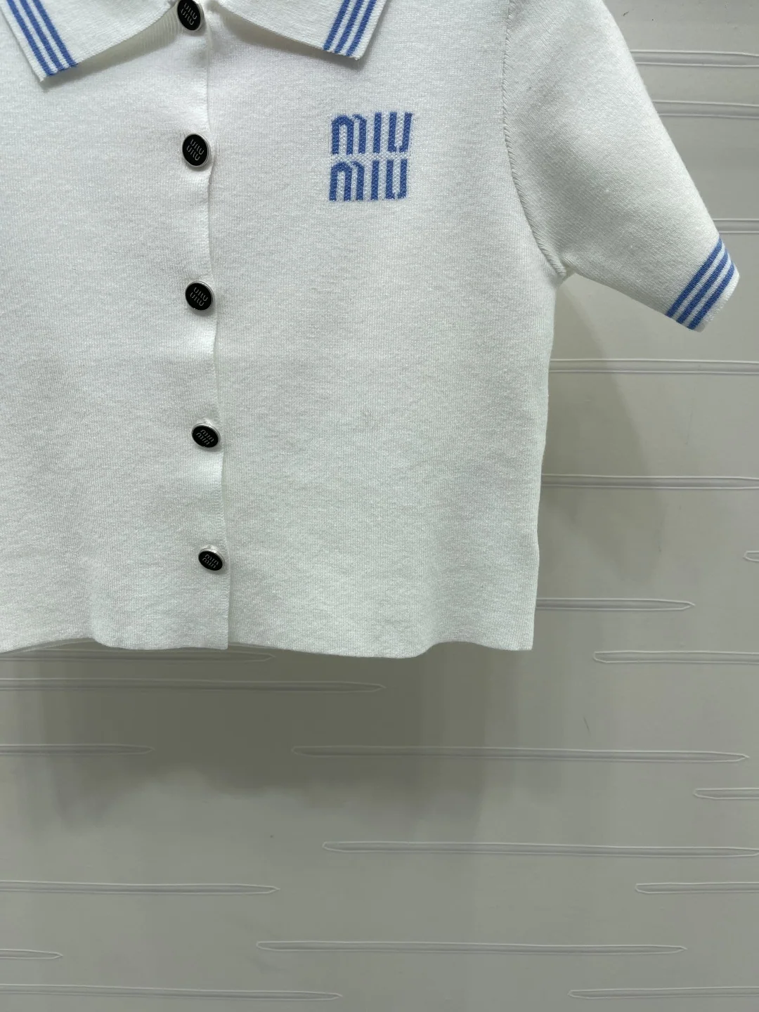 미우미우 카라 반팔 탑 플리츠 스커트 세트 상세 이미지 6
