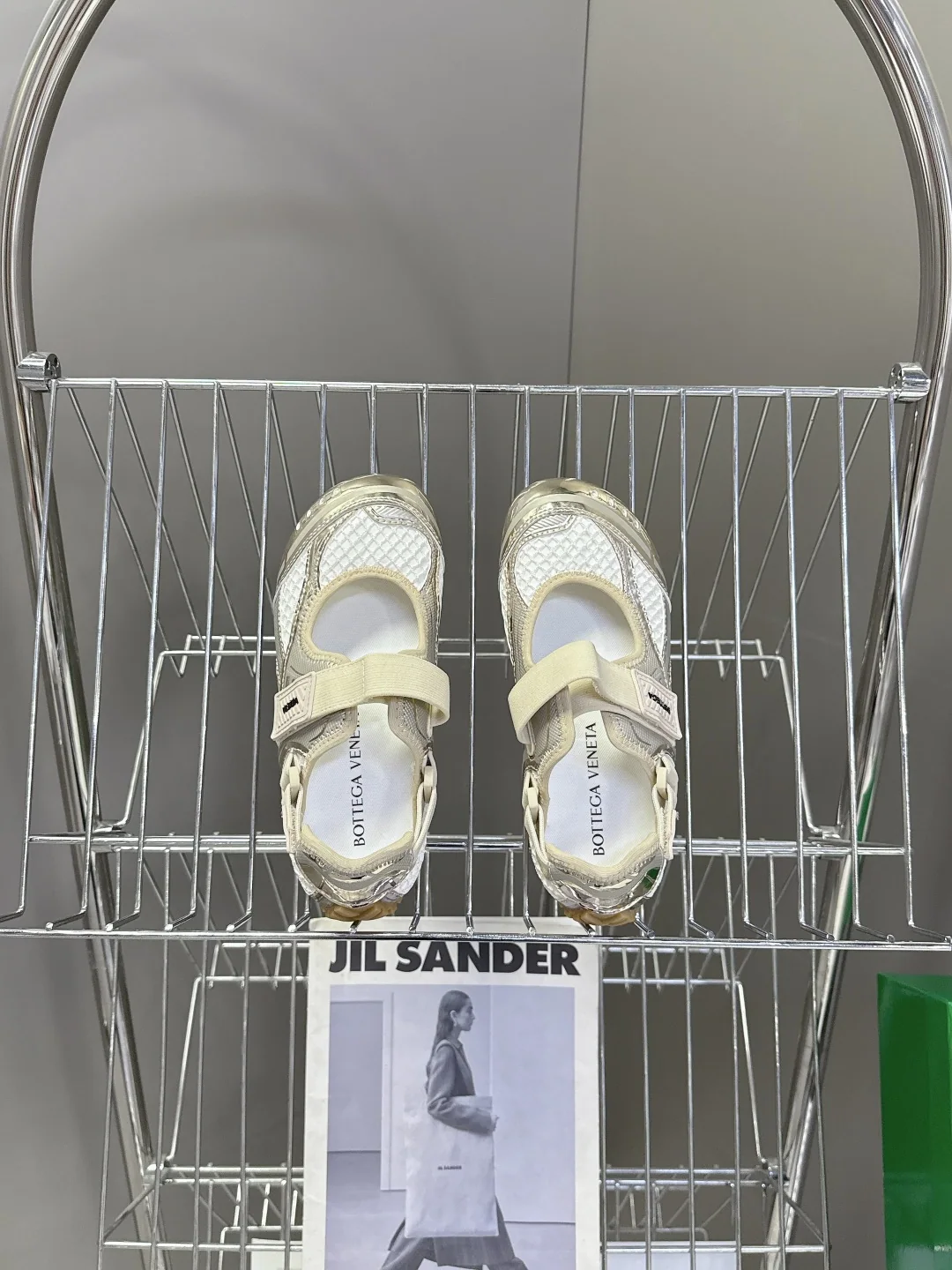 보테가베네타 나일론 스웨이드 메리 제인 신발 상세 이미지 6
