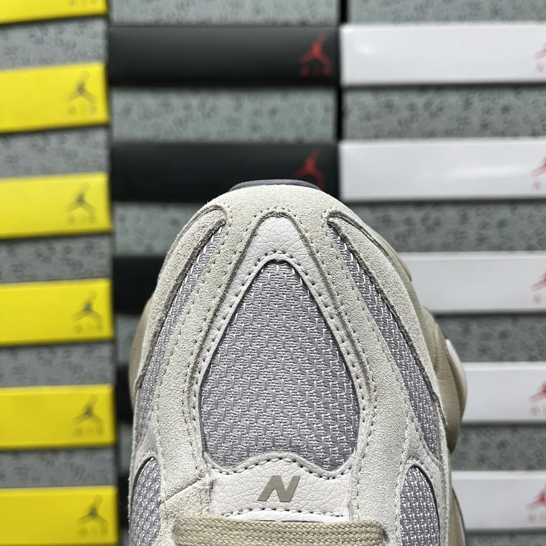 뉴발란스 [C] 9060 U9060152 202267 New Balance 9060 Timberwolf Driftwood 상세 이미지 3
