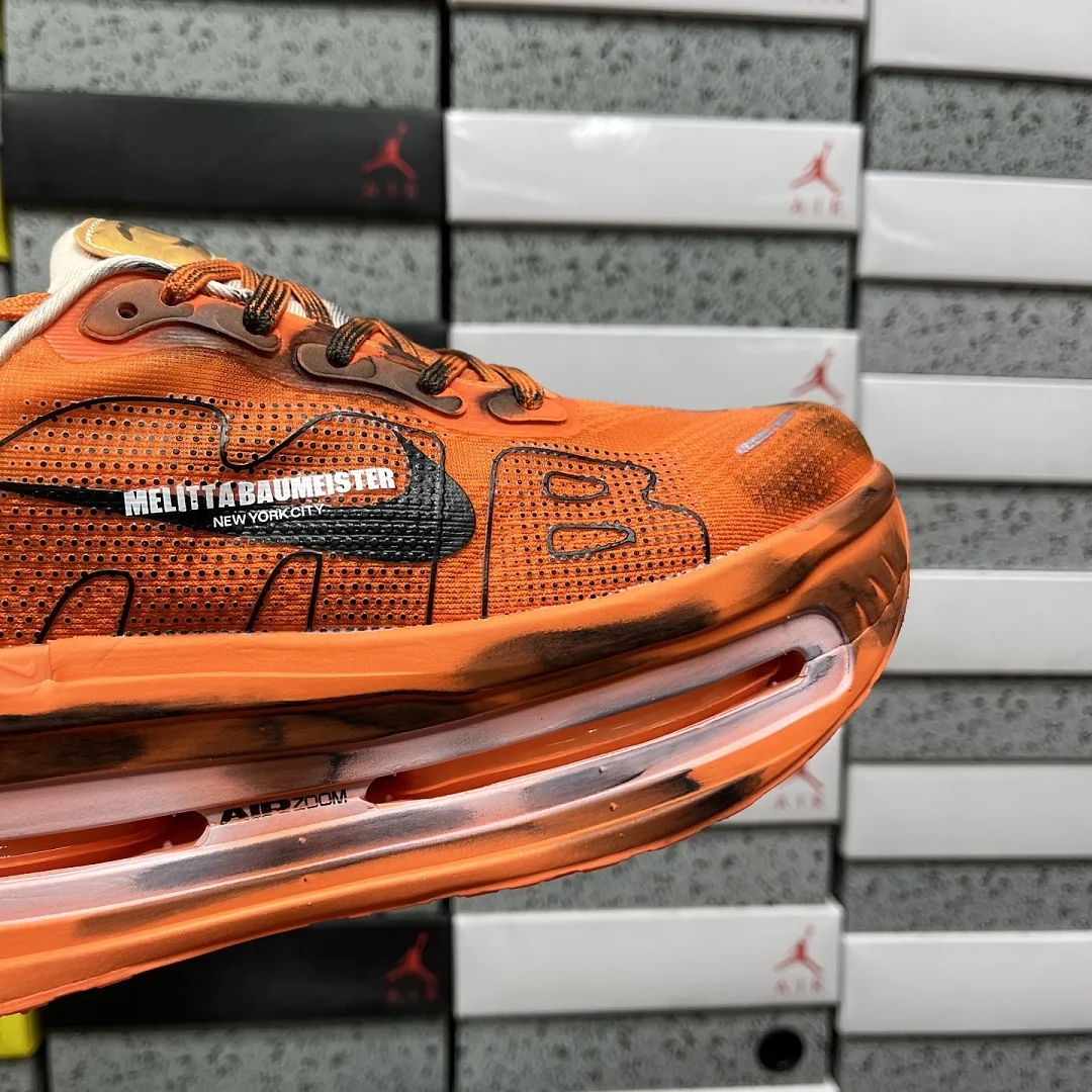 나이키 [5A] 보메로 프리미엄 IQ7166-800 201680 Nike Vomero Premium Melitta Baumeister 상세 이미지 4