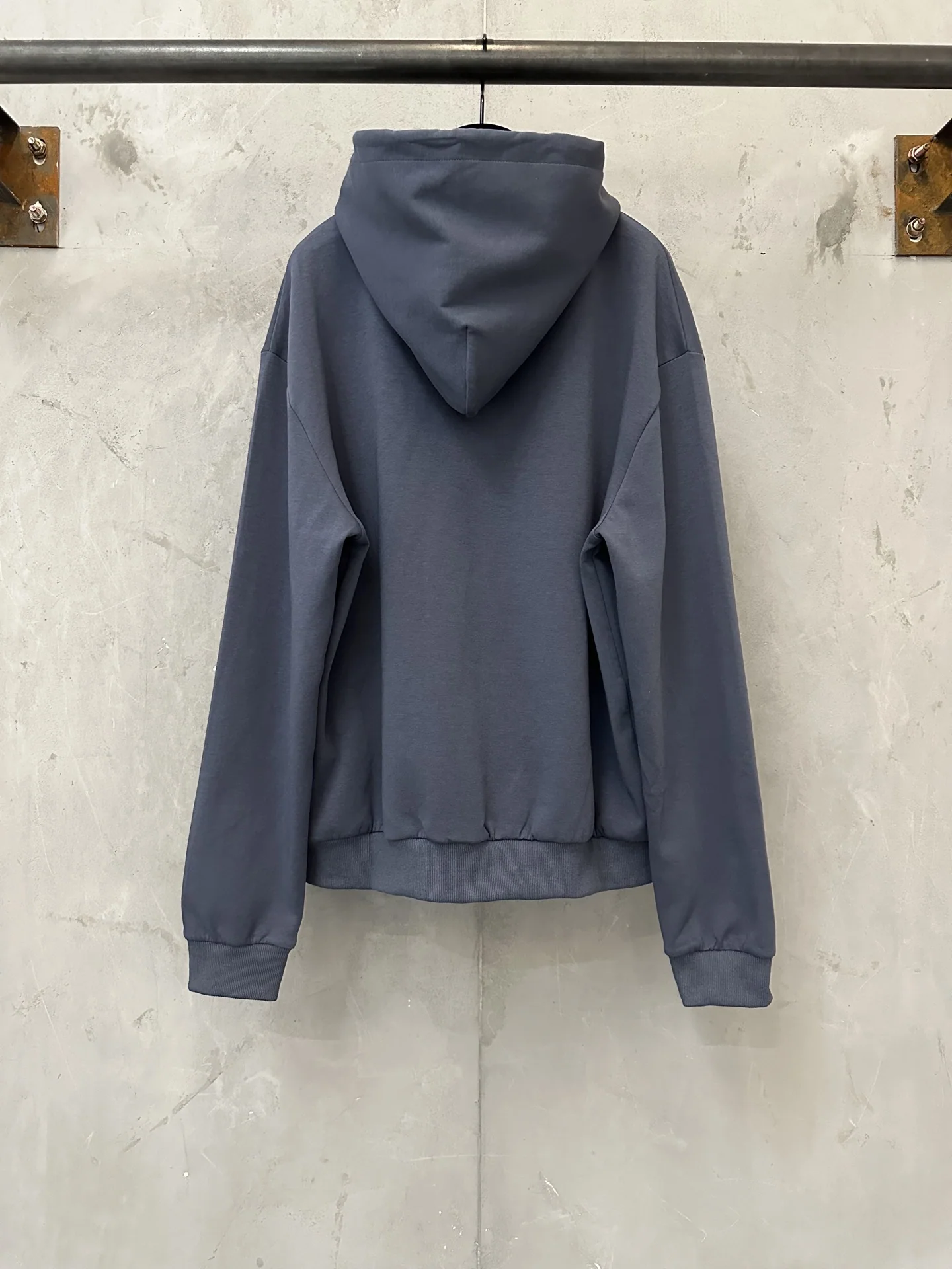 루이비통 자수 지퍼 니트 후디 자켓 24FW 상세 이미지 2