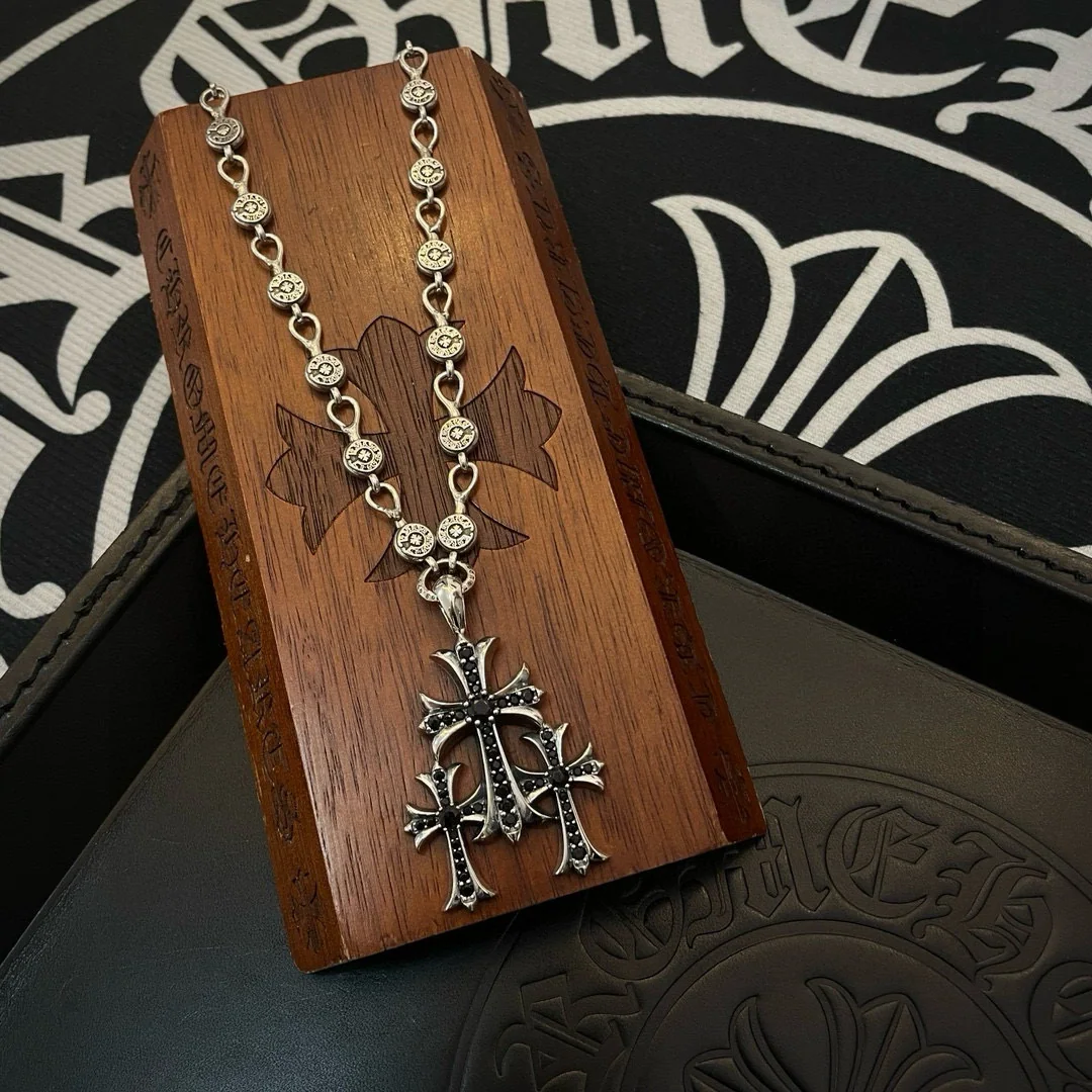 크롬하츠 레트로 십자가 큐빅 목걸이 상세 이미지 7