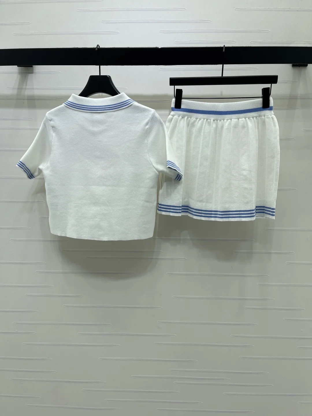 미우미우 카라 반팔 탑 플리츠 스커트 세트 상세 이미지 8
