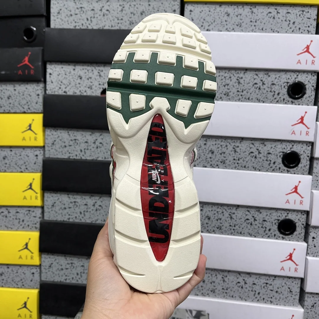 나이키 [XY] 에어 맥스 95 SP IB4453-100 201493 Nike Air Max 95 SP Undefeated Sail 상세 이미지 5