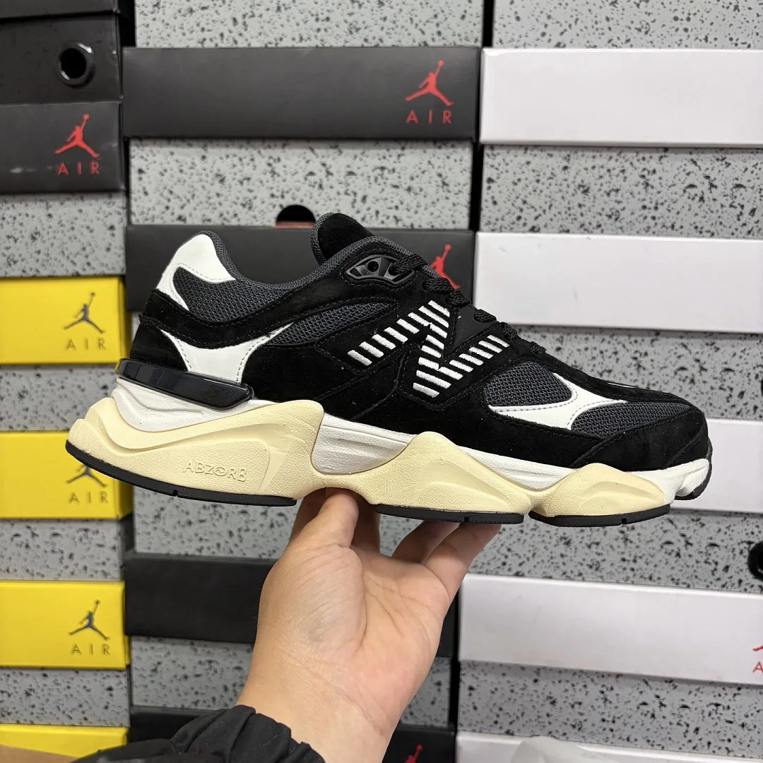 뉴발란스 [C] 9060 화이트 U9060AAA 202088 New Balance 9060 상세 이미지 4