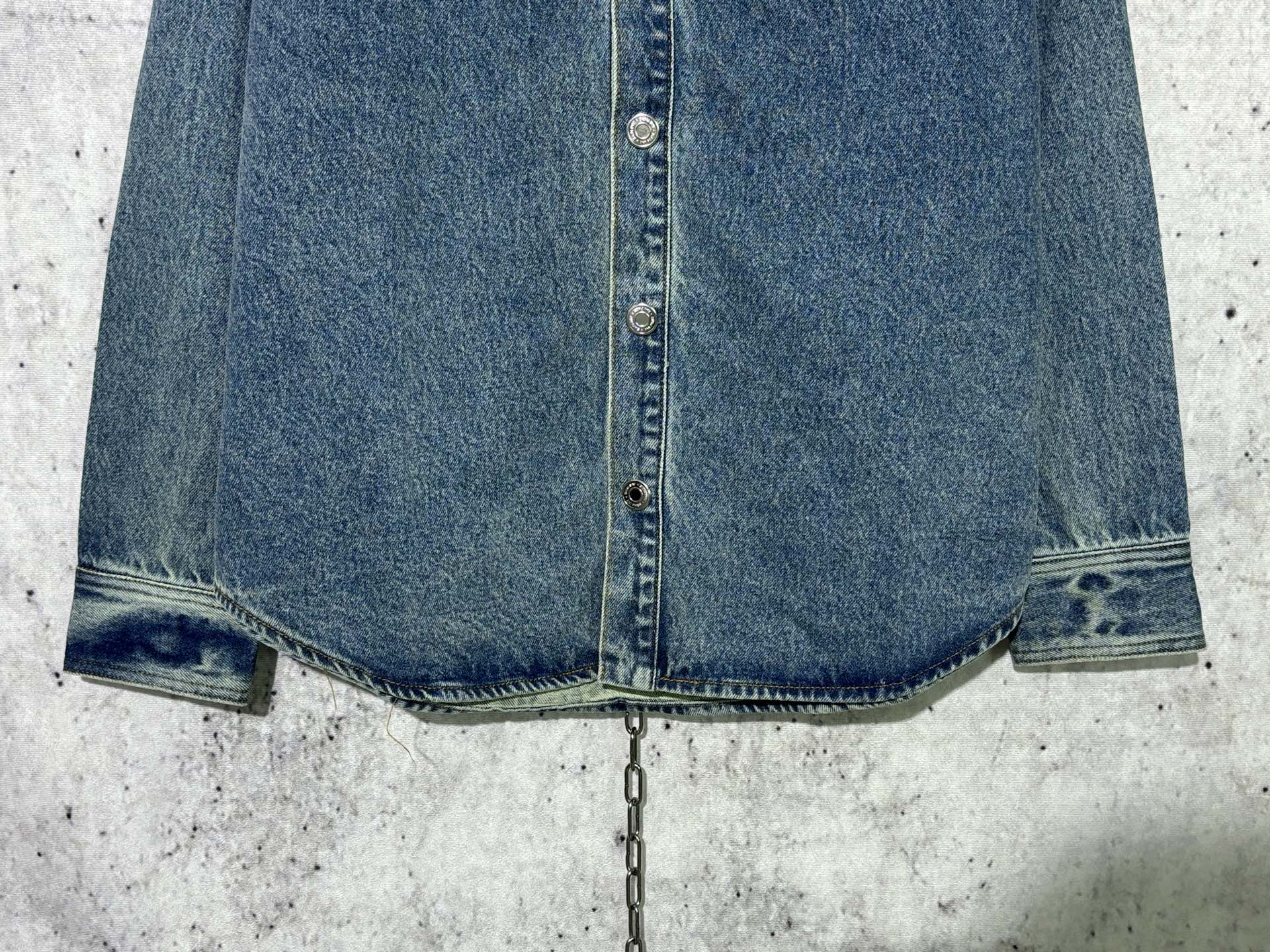 아미 무지 카라 버튼 긴팔 셔츠 상세 이미지 3