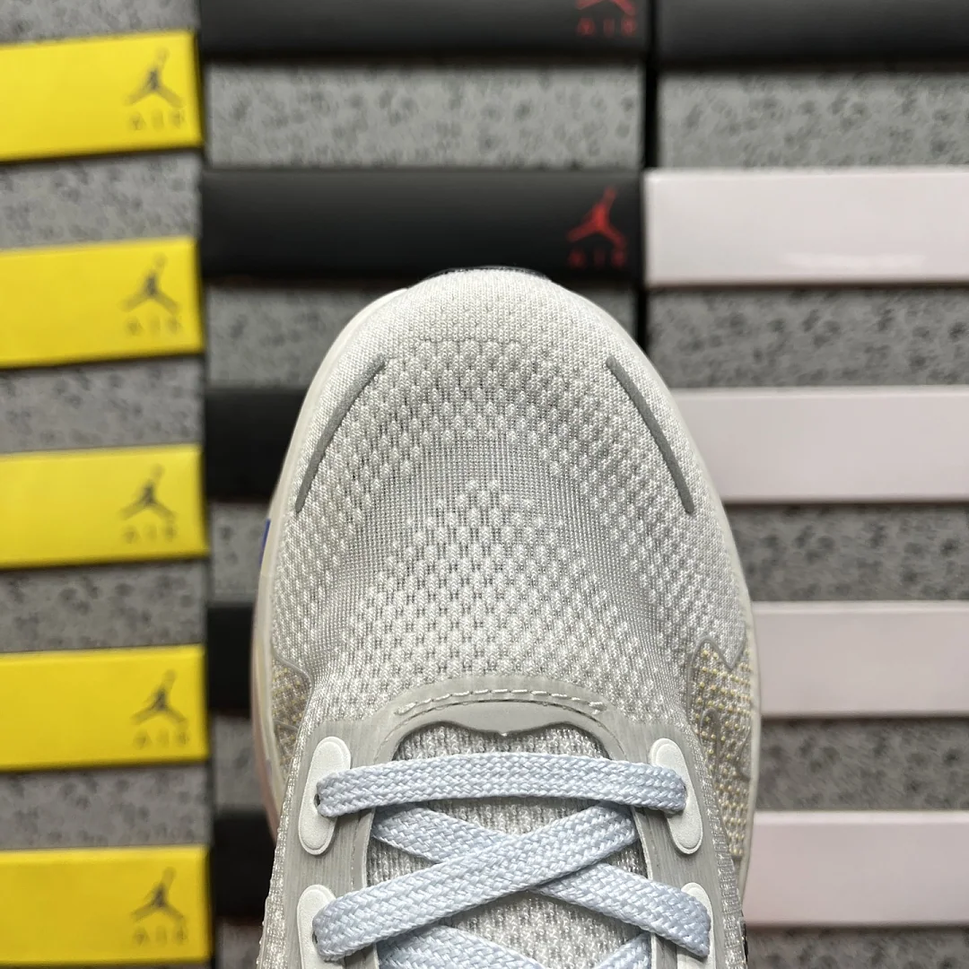 나이키 [CG] 보메로 프리미엄 HQ2050-308 201986 Nike Vomero Premium 상세 이미지 2