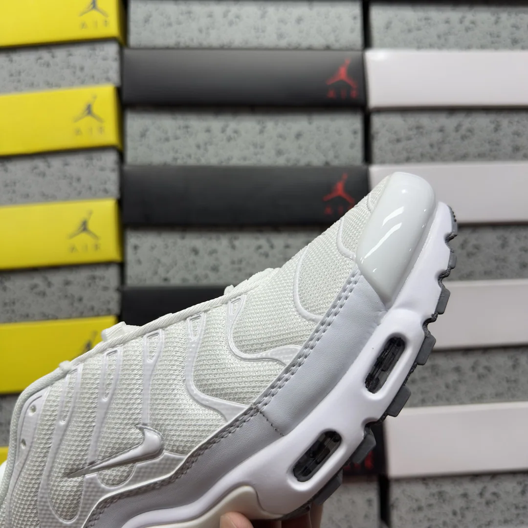 나이키 [BD] 에어 맥스 플러스 604133-139 201849 Nike Air Max Plus White 상세 이미지 3