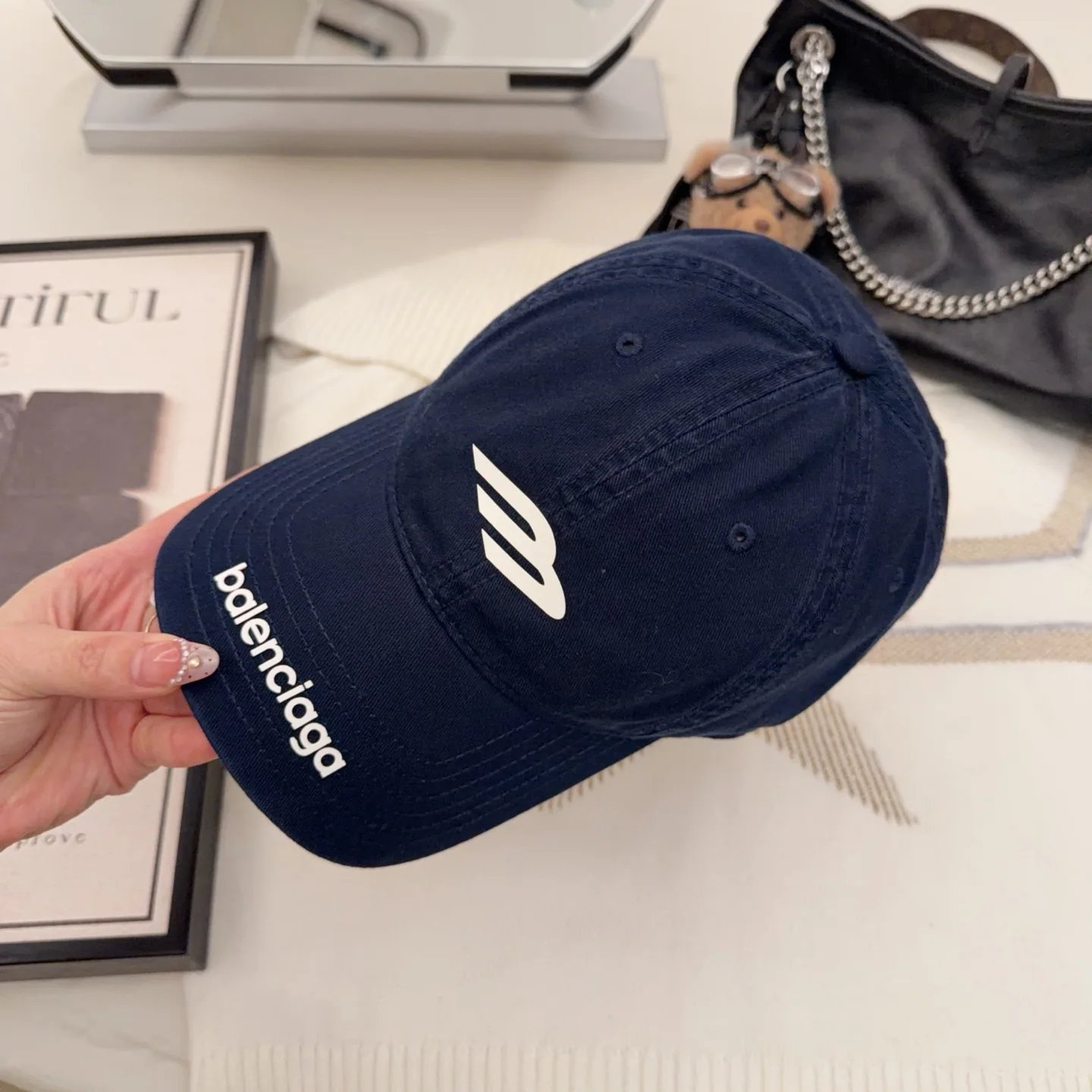 발렌시아가 모자 81755 Balenciaga Cap 상세 이미지 3