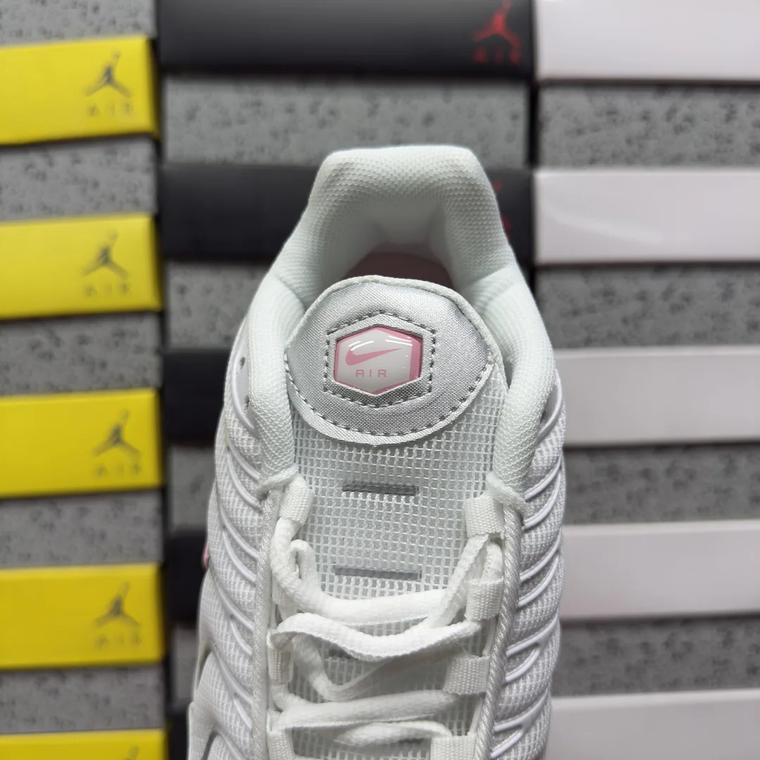 나이키 [BD] 에어 맥스 플러스 HF0107-100 201848 Nike Air Max Plus Summit White Pink Rise 상세 이미지 6