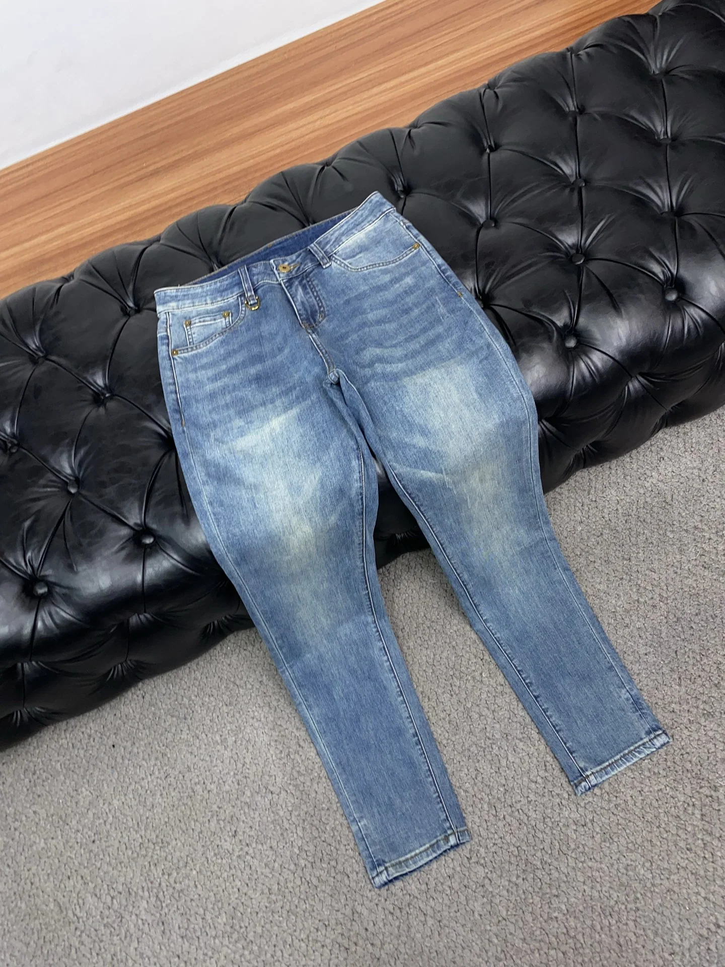 몽클레어 남성 데님 바지 상세 이미지 6