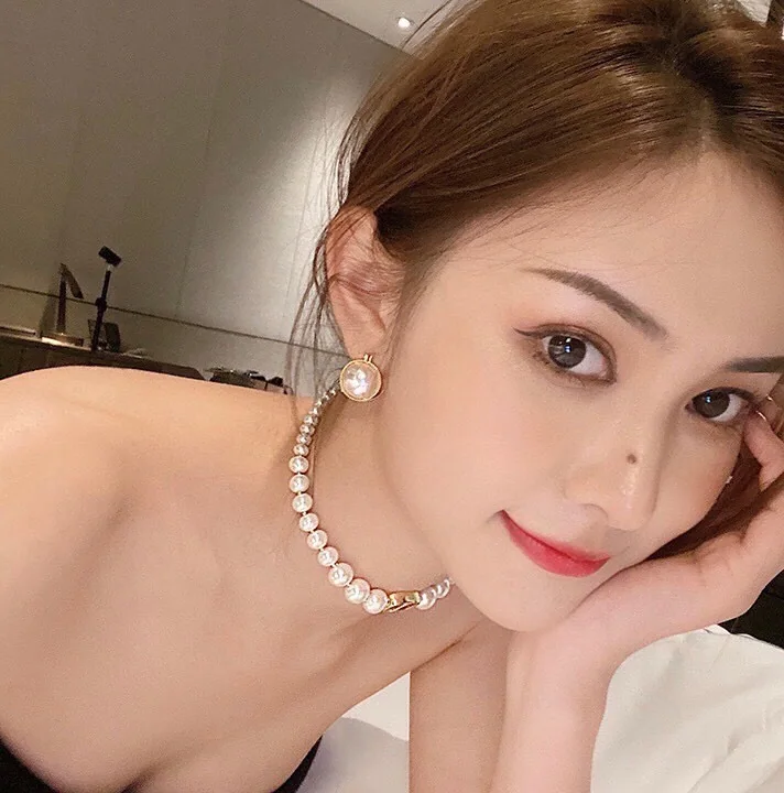 셀린느 하프 비즈 귀걸이 상세 이미지 4