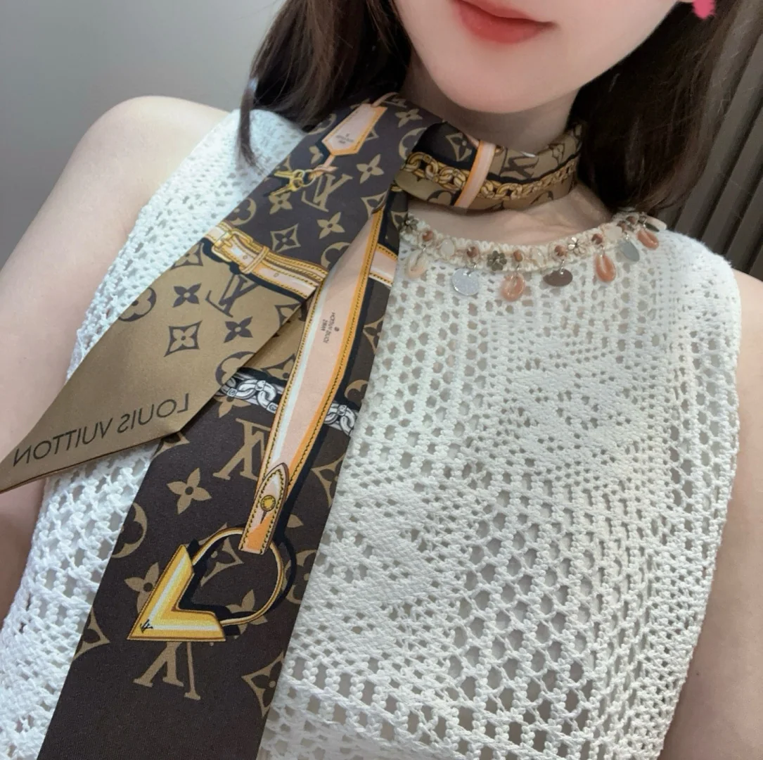 루이비통 모노그램 실크 스카프 146365