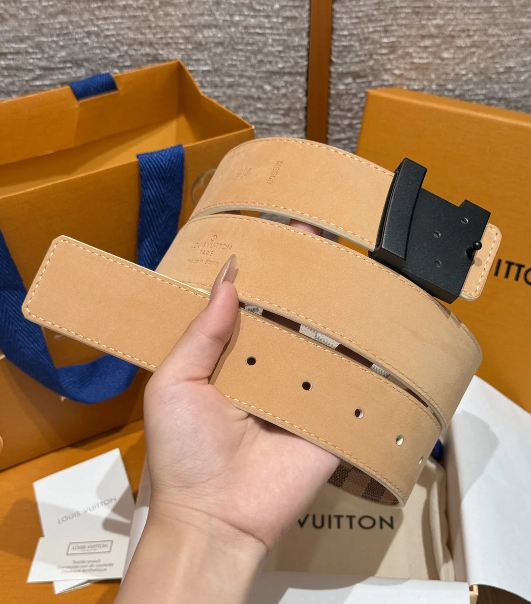 루이비통 이니셜 40mm 리버시블 벨트 상세 이미지 5