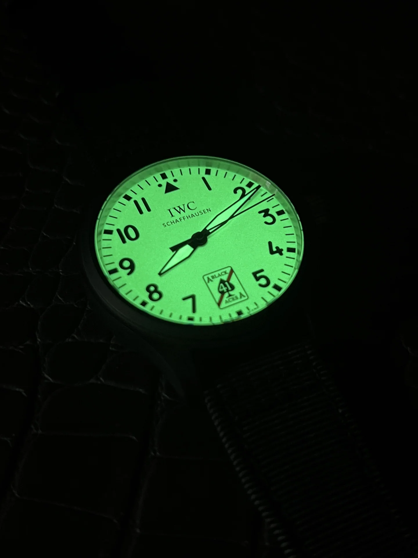 IWC 파일럿 에이스 오브 스페이드 세라믹 시계 상세 이미지 5