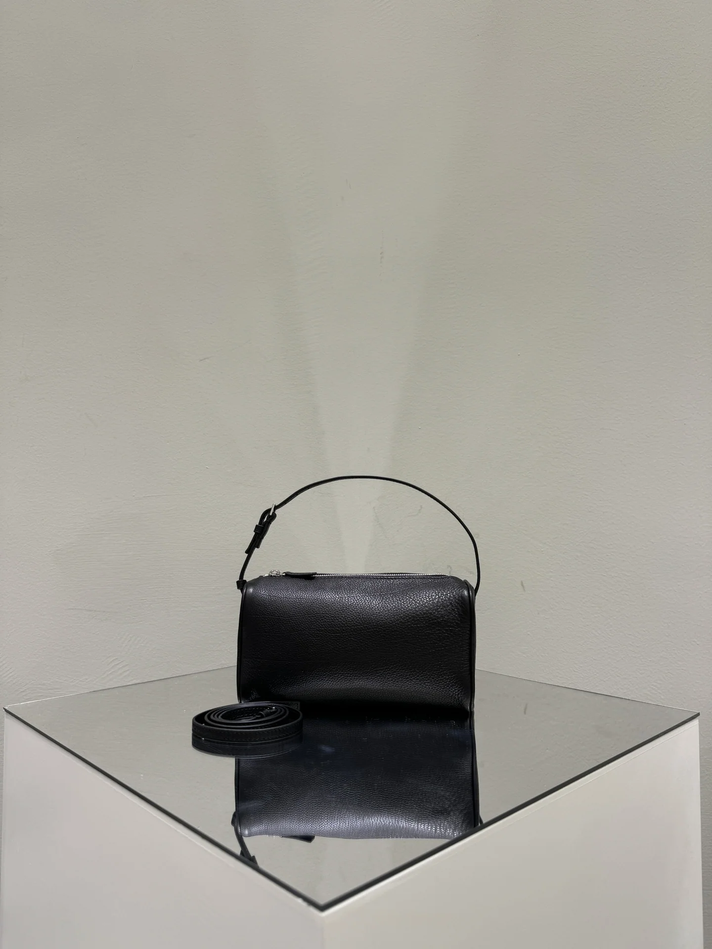 더로우 펜홀더 가방 상세 이미지 1