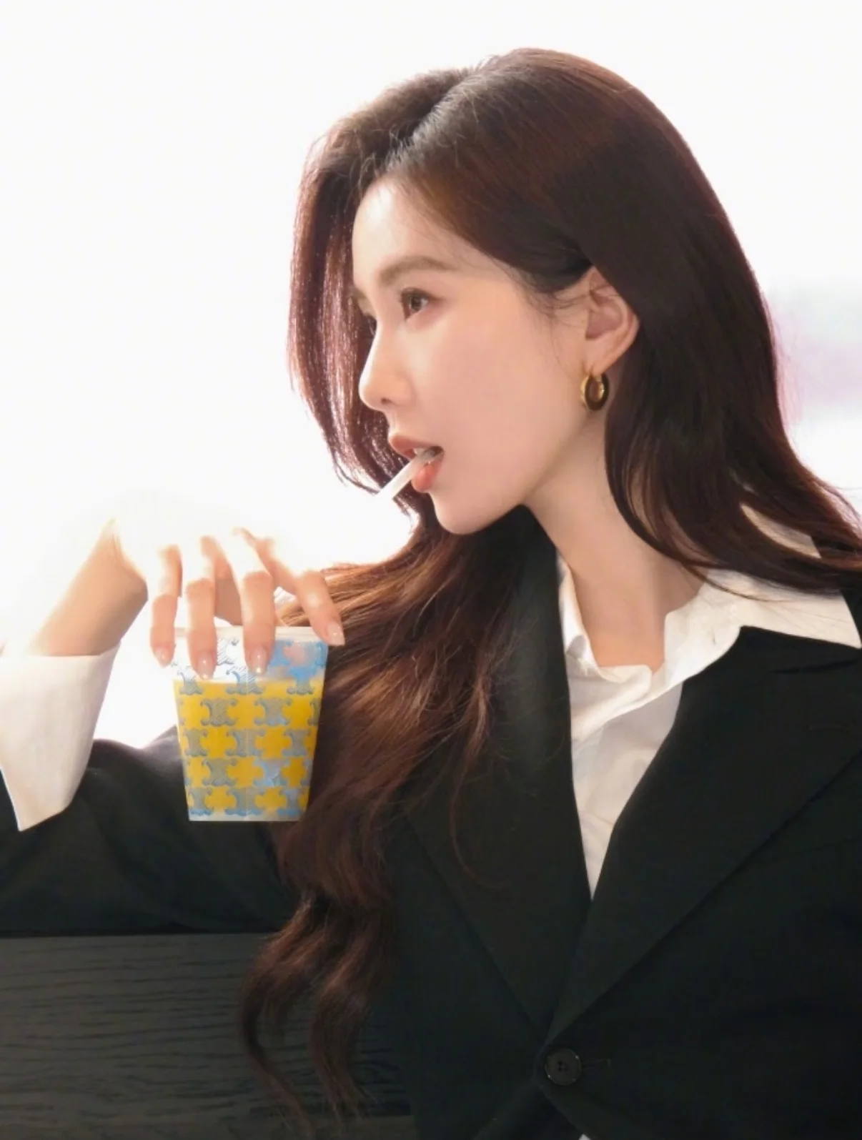 셀린느 개선문 레터 골드 후프 귀걸이 상세 이미지 8
