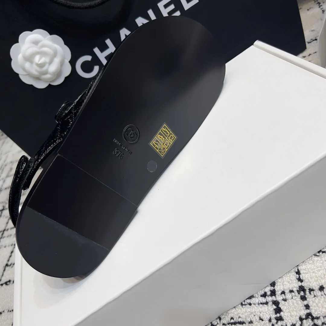 샤넬 더블 C 벨크로 비치슈즈 상세 이미지 5