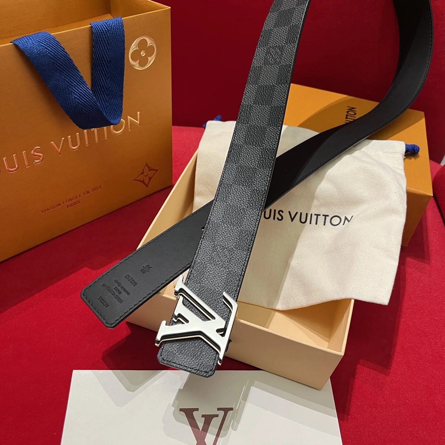 루이비통 LV 옵틱 버클 캔버스 벨트 상세 이미지 4