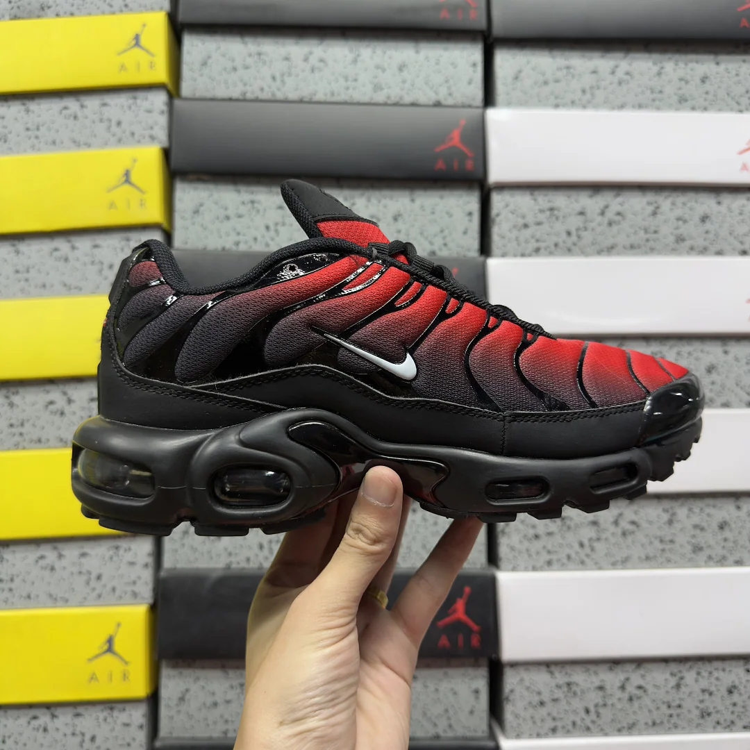 나이키 [BD] 에어 맥스 플러스 DC1936-001 201873 Nike Air Max Plus Deadpool 상세 이미지 8