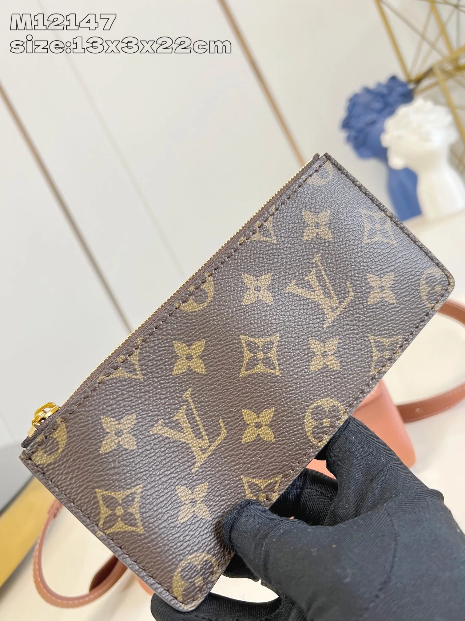 루이비통 M12147 브라운 핸드백 상세 이미지 9