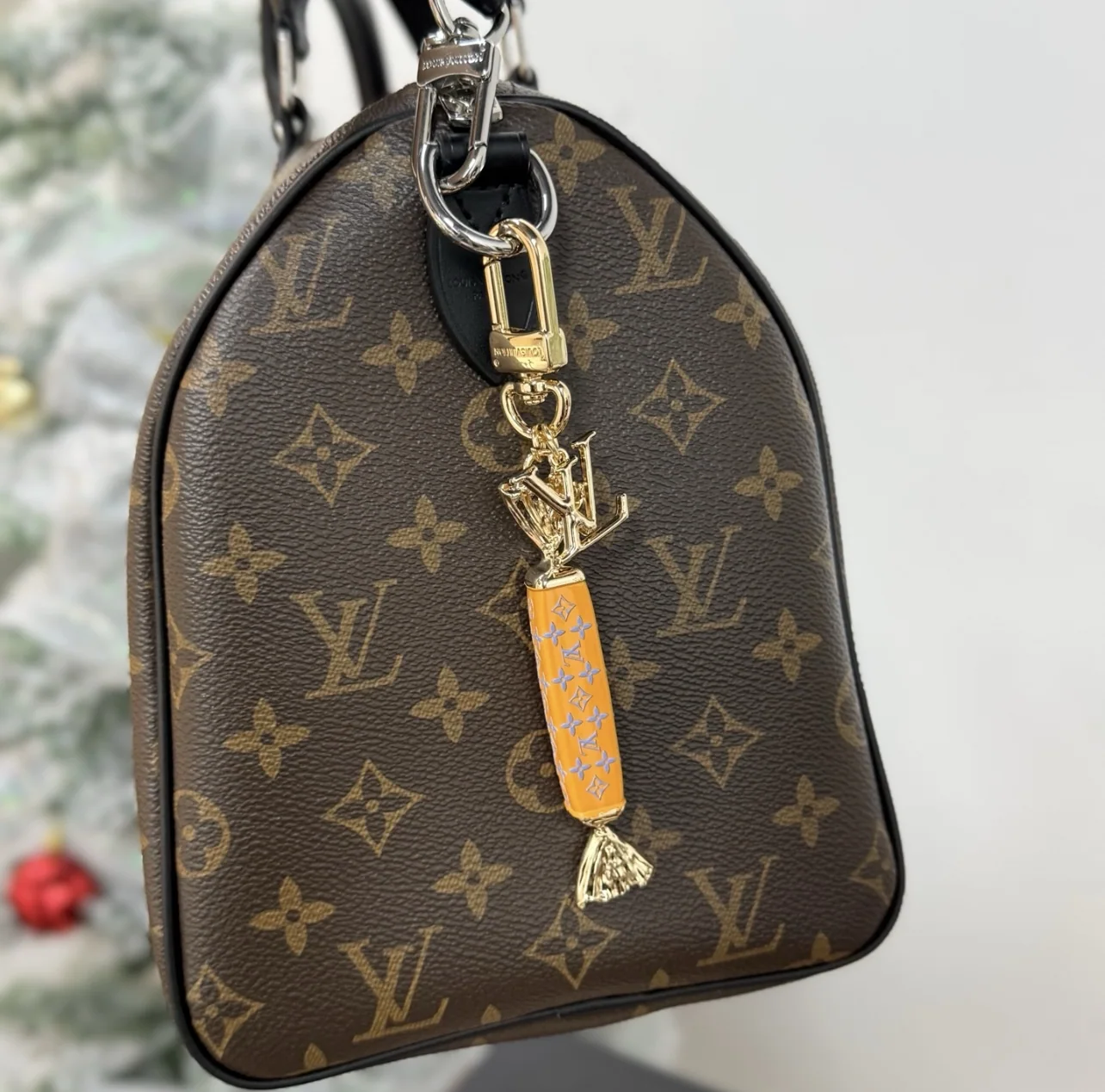 루이비통 LV 스위트 캔디 컬러 키링 상세 이미지 6