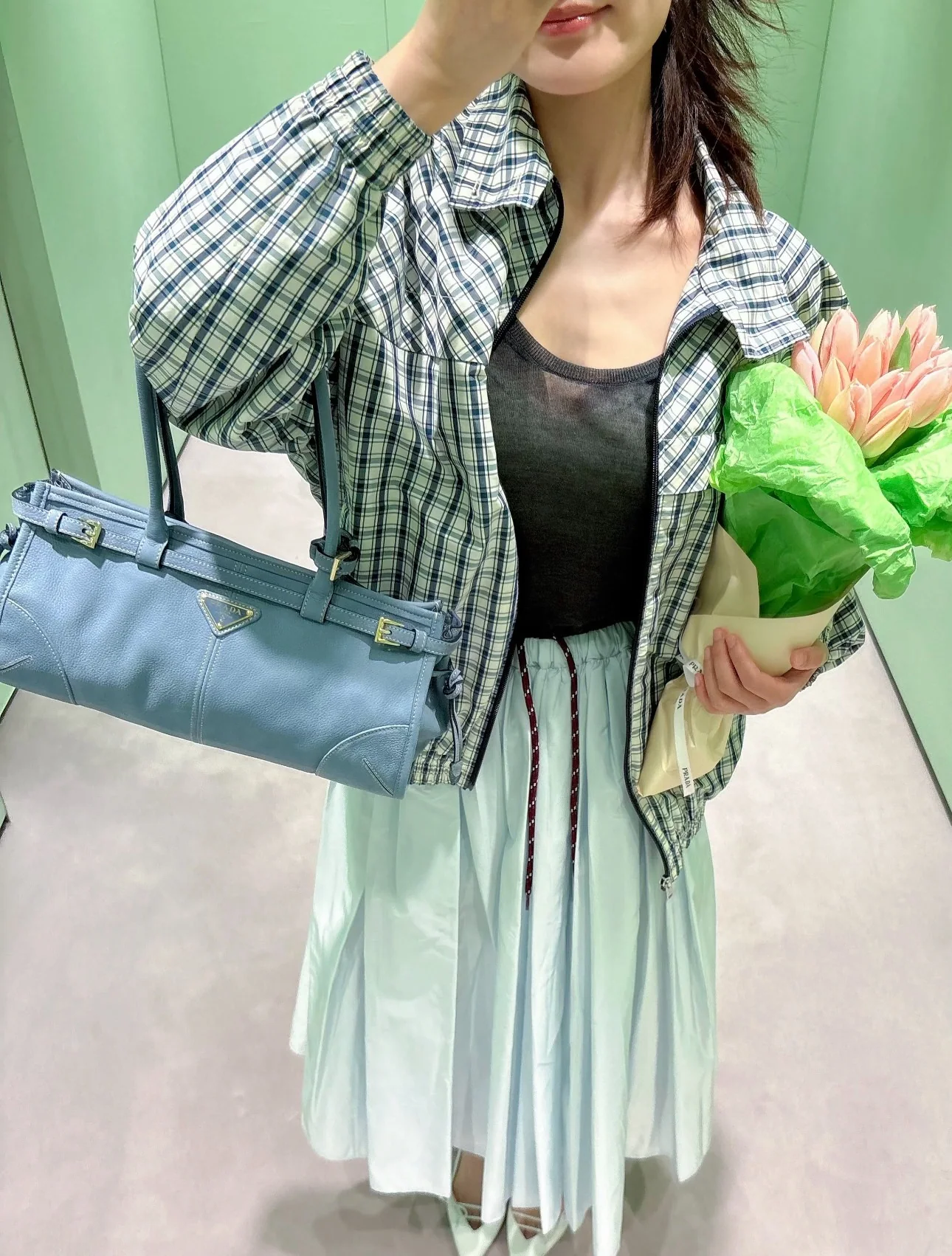 프라다 라이트블루 신축성 허리밴드 미디 스커트 상세 이미지 4