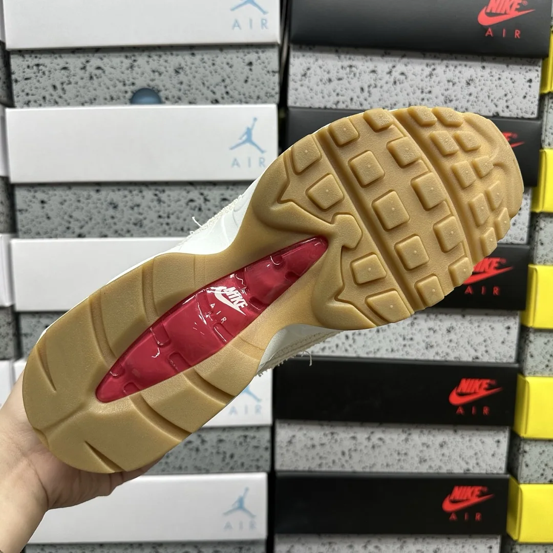 나이키 [GX] 에어 맥스 95 OG IM4743-100 201717 Nike Air Max 95 OG Light Orewood Brown 상세 이미지 9