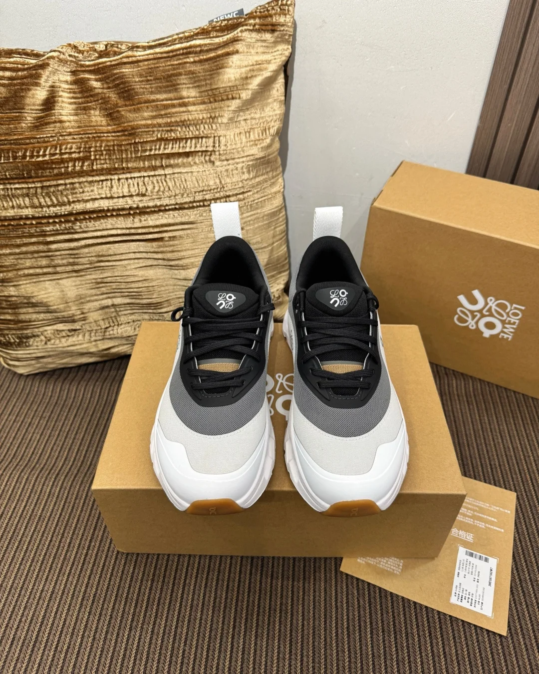 로에베 스니커즈 메시 187656
