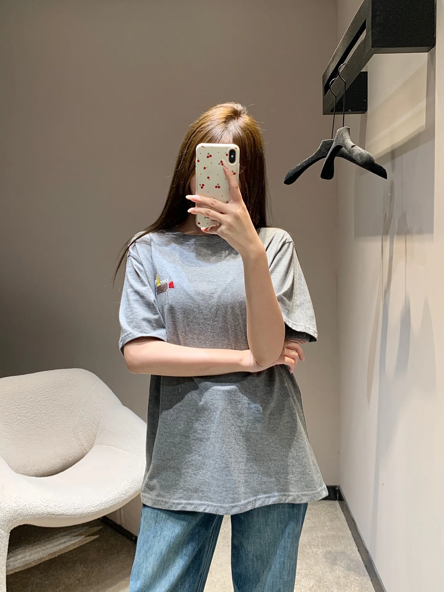 디올 포니 자수 그레이 크루넥 반팔 티셔츠 26 SS 상세 이미지 3