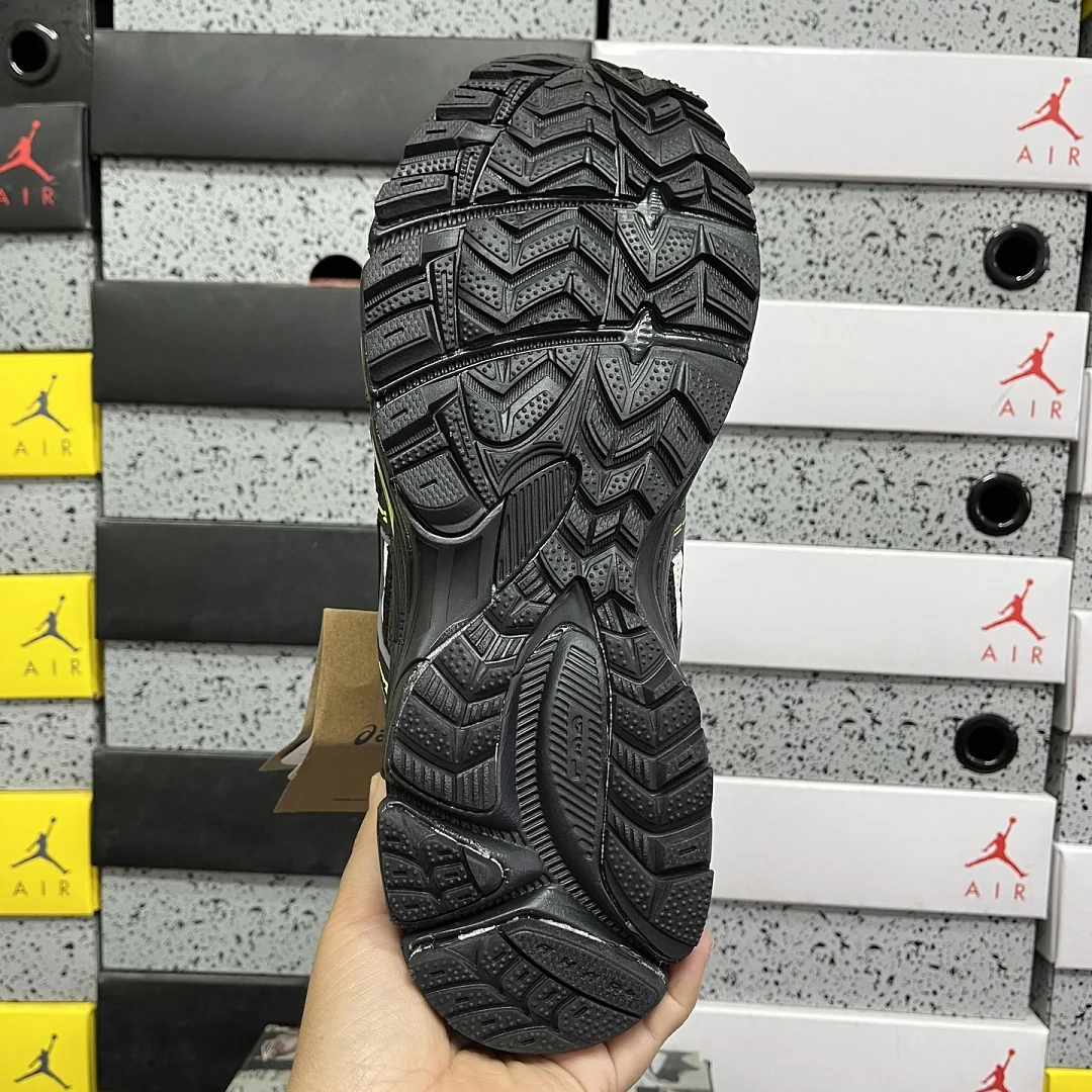 아식스 [XY] 젤 카하나 8 1011B109-026 200341 Asics Gel-Kahana 8 상세 이미지 2