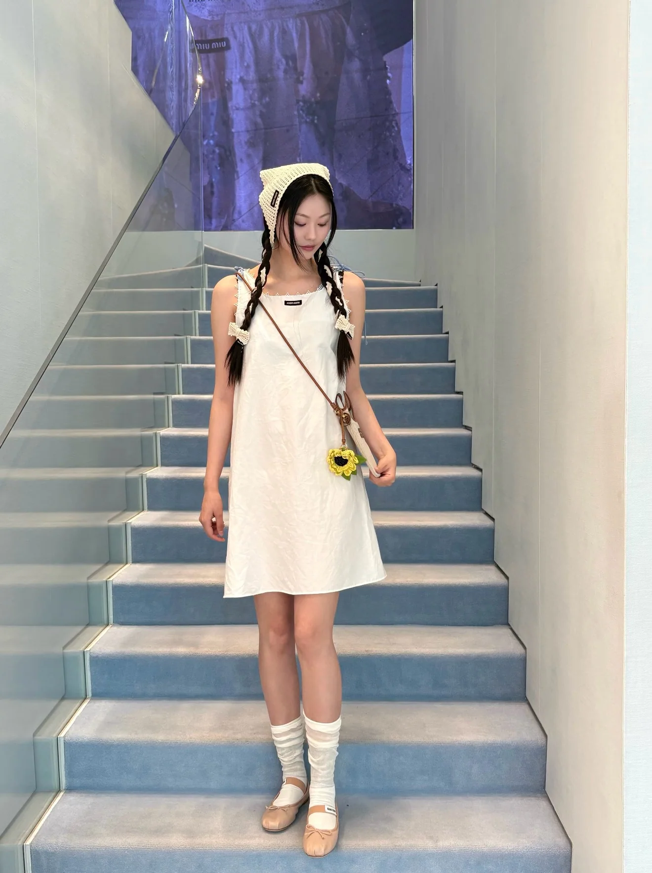 미우미우 내추럴 플리츠 민소매 원피스 상세 이미지 7