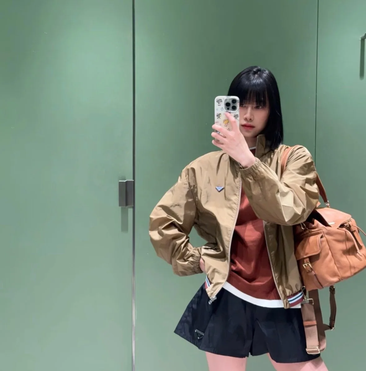 미우미우 카키 워크웨어 재킷 세트 상세 이미지 6