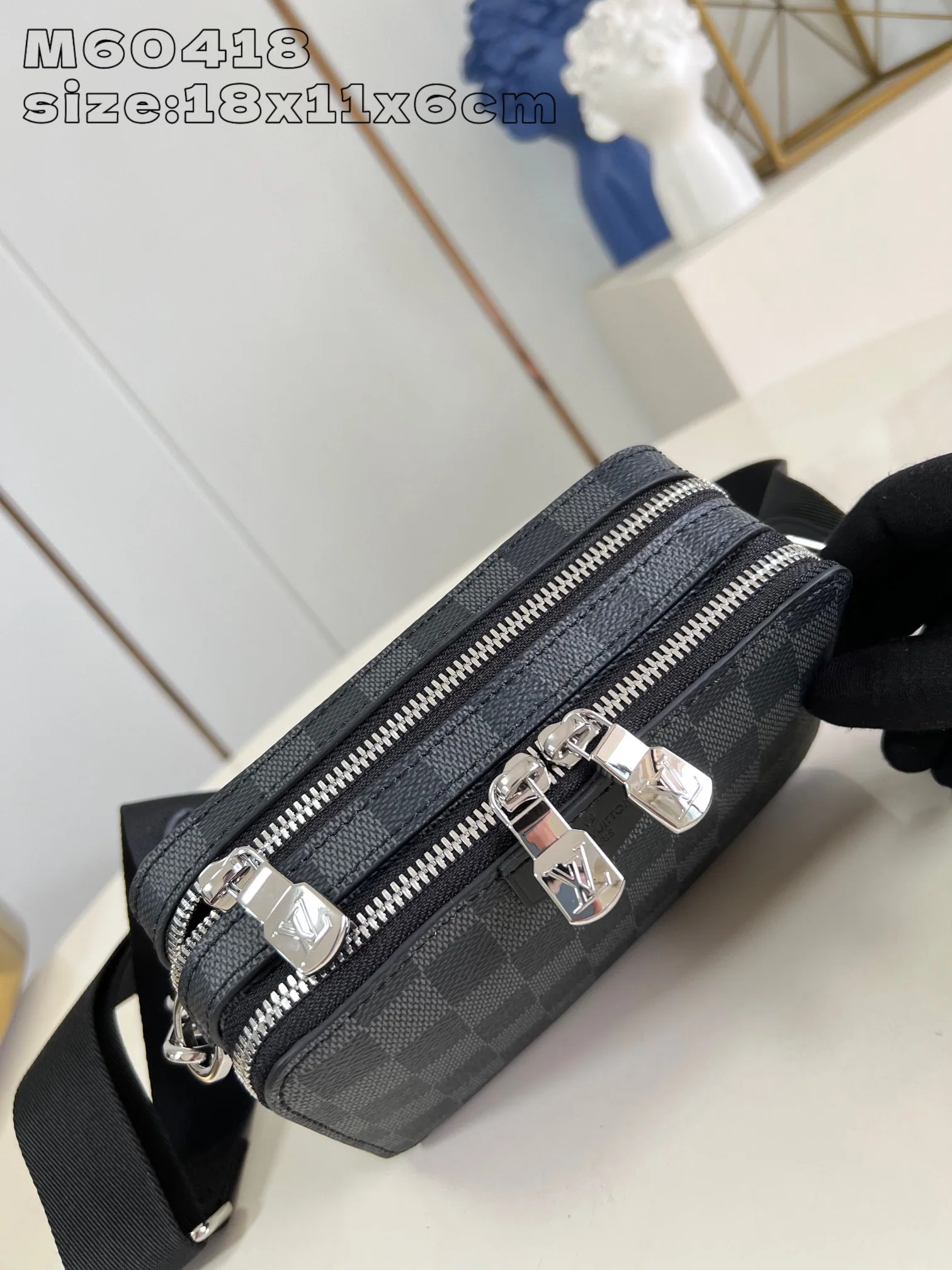 루이비통 N60418 블랙 핸드백 모노그램 상세 이미지 6