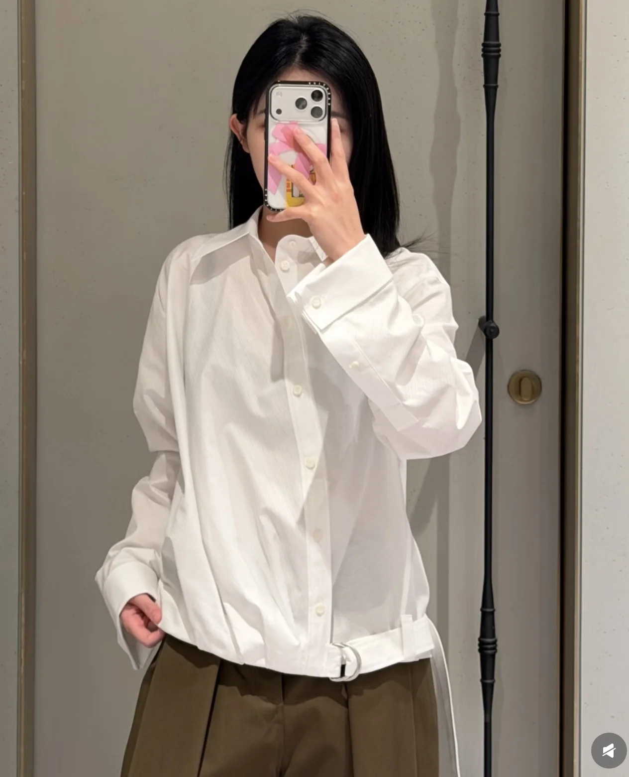 로에베 비대칭 실루엣 벨티드 여성 셔츠 상세 이미지 2