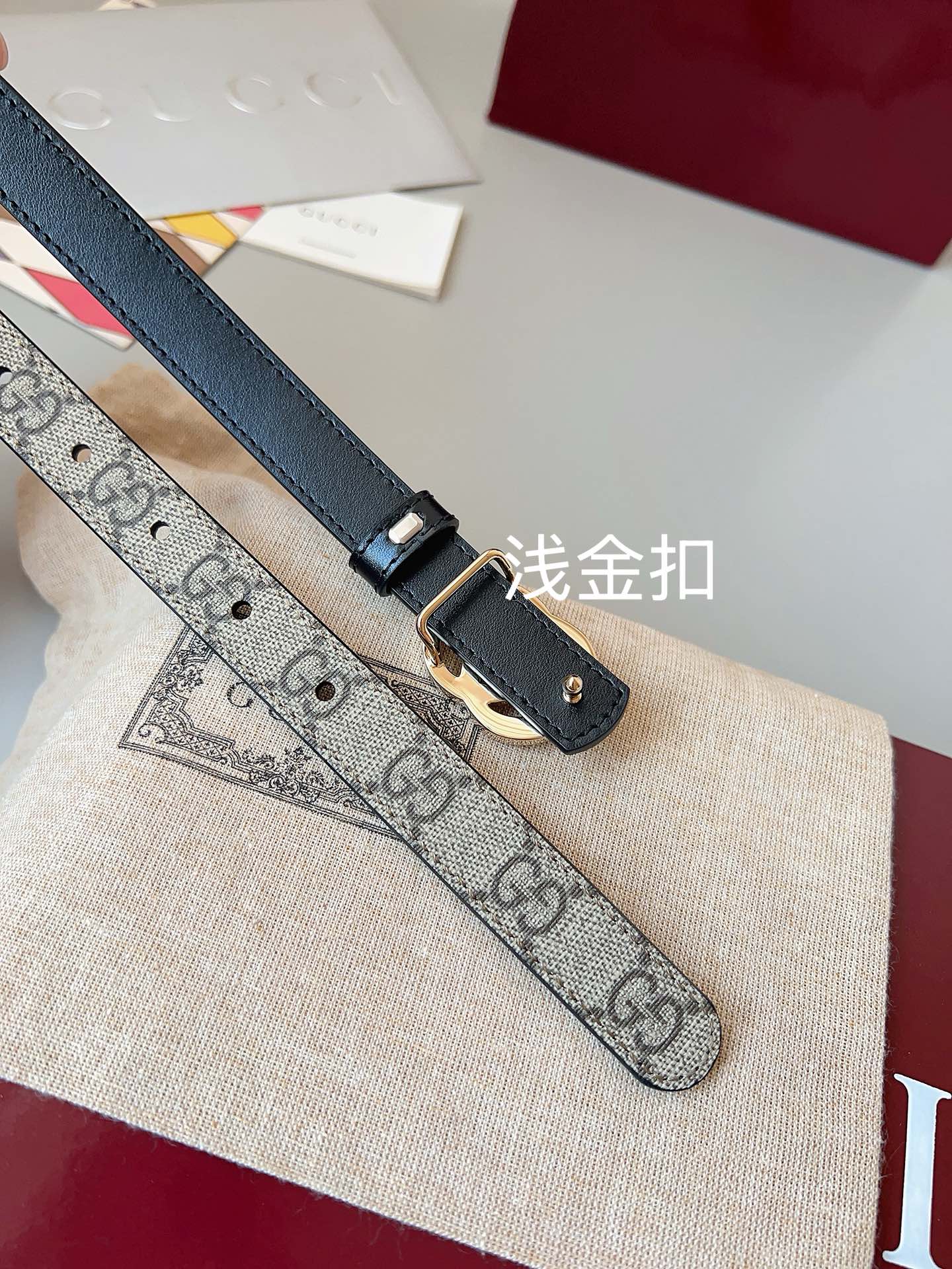 구찌 GG 마몬트 더블 G 리버서블 가죽 벨트 상세 이미지 4