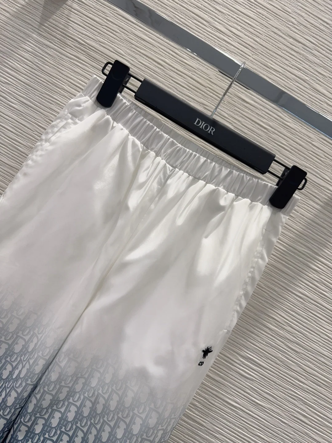 디올 초경량 여성 바지 상세 이미지 2