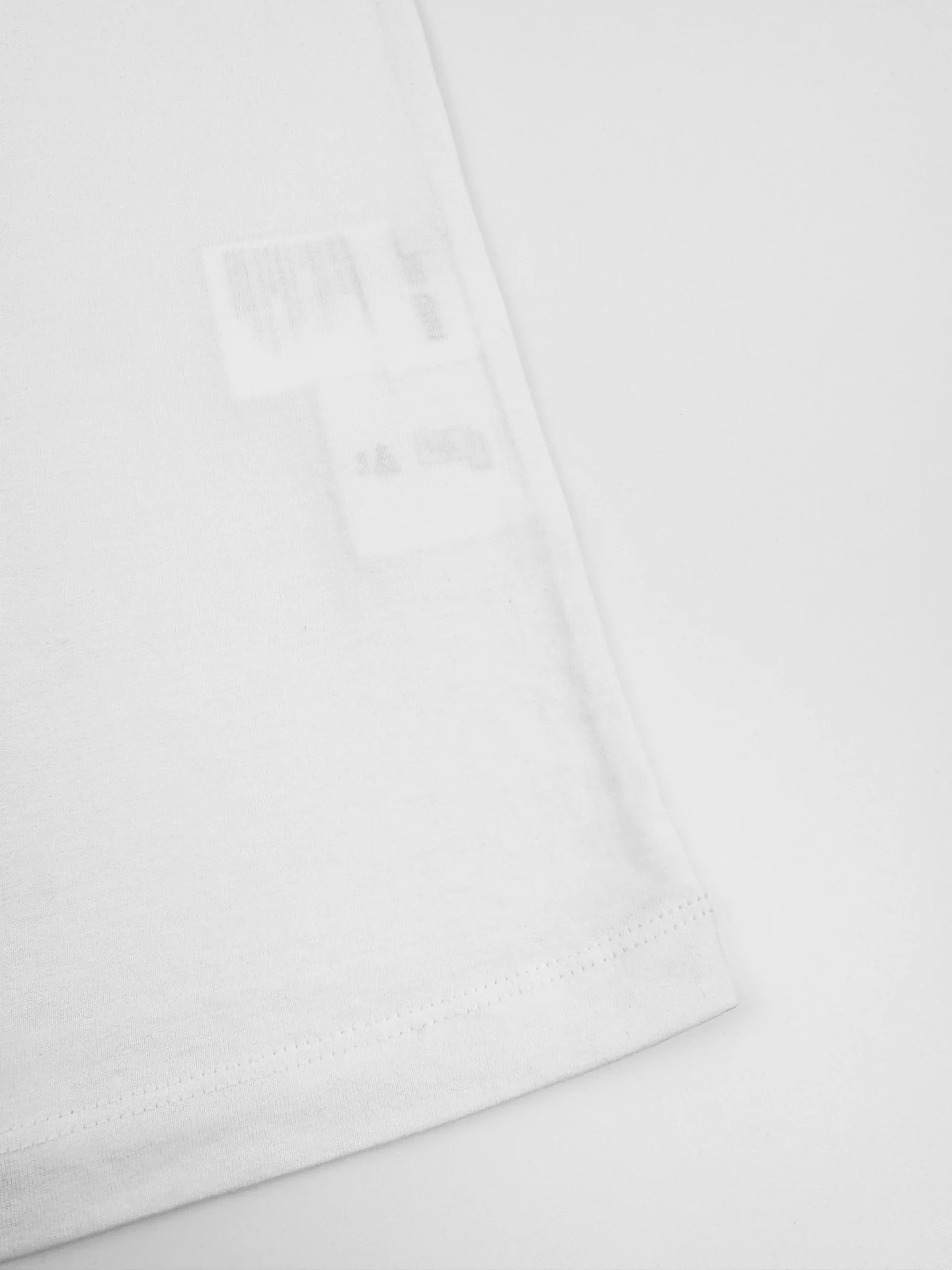 미우미우 자수 로고 남성 반팔 티셔츠 상세 이미지 8