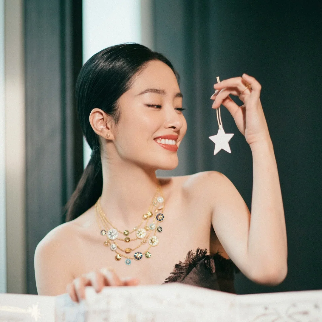 디올 카리나 라우 컴퍼스 목걸이 상세 이미지 5