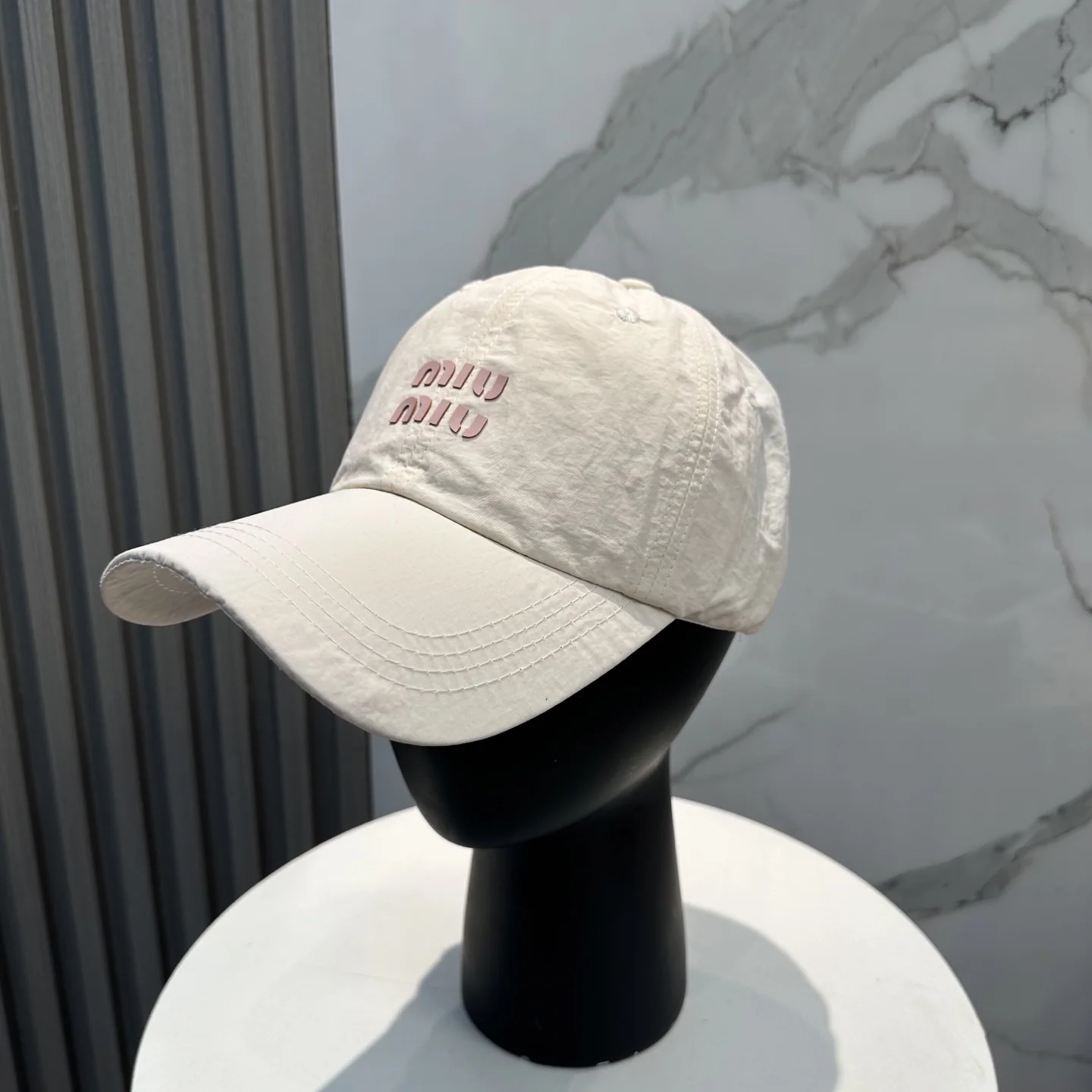 미우미우 속건성 메시 야구모자 119163