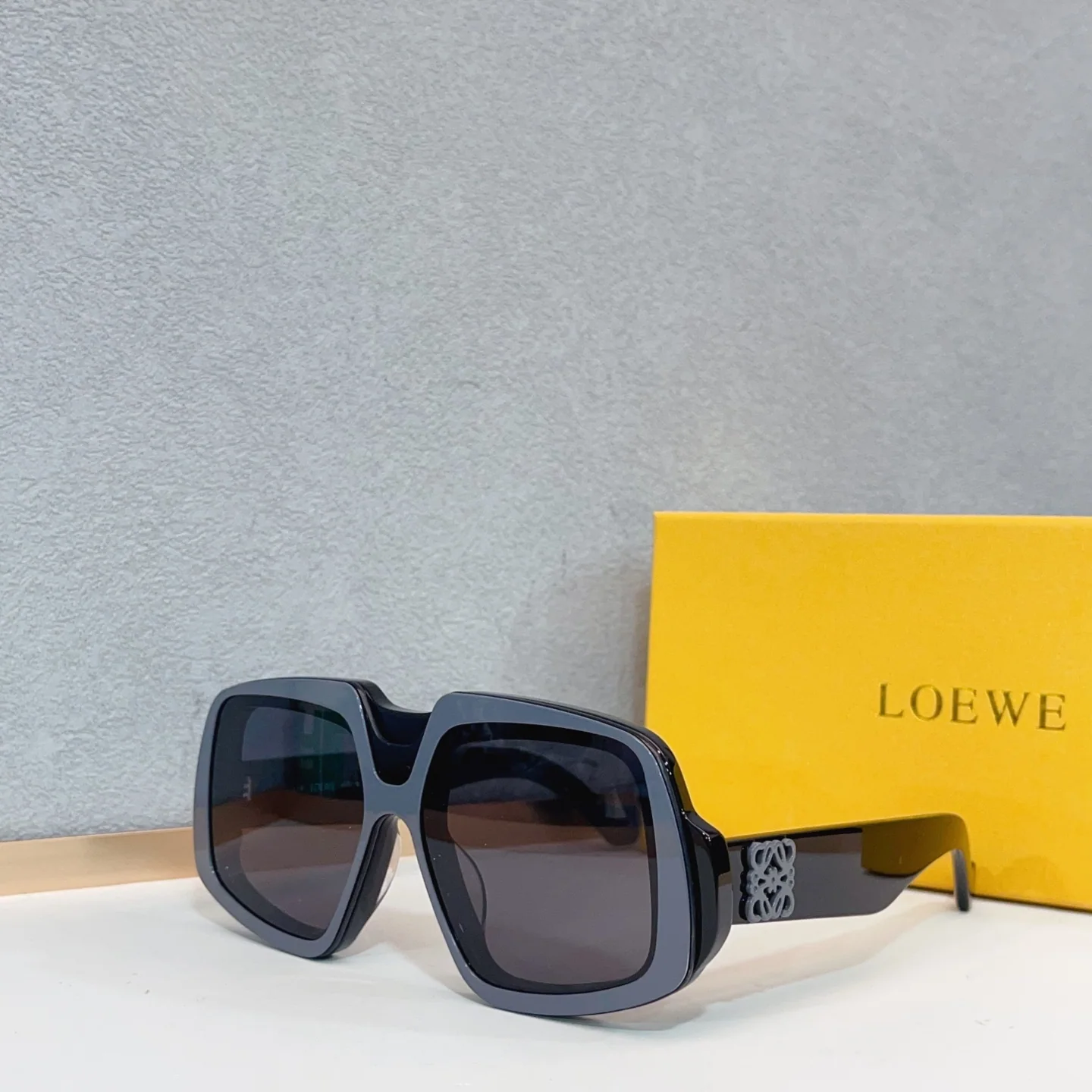 로에베 LW40194 I 선글라스 상세 이미지 6