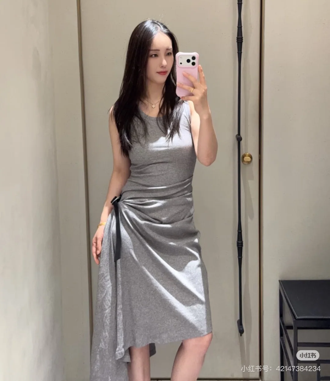 로에베 허리 주름 벨트 여성 원피스 상세 이미지 5