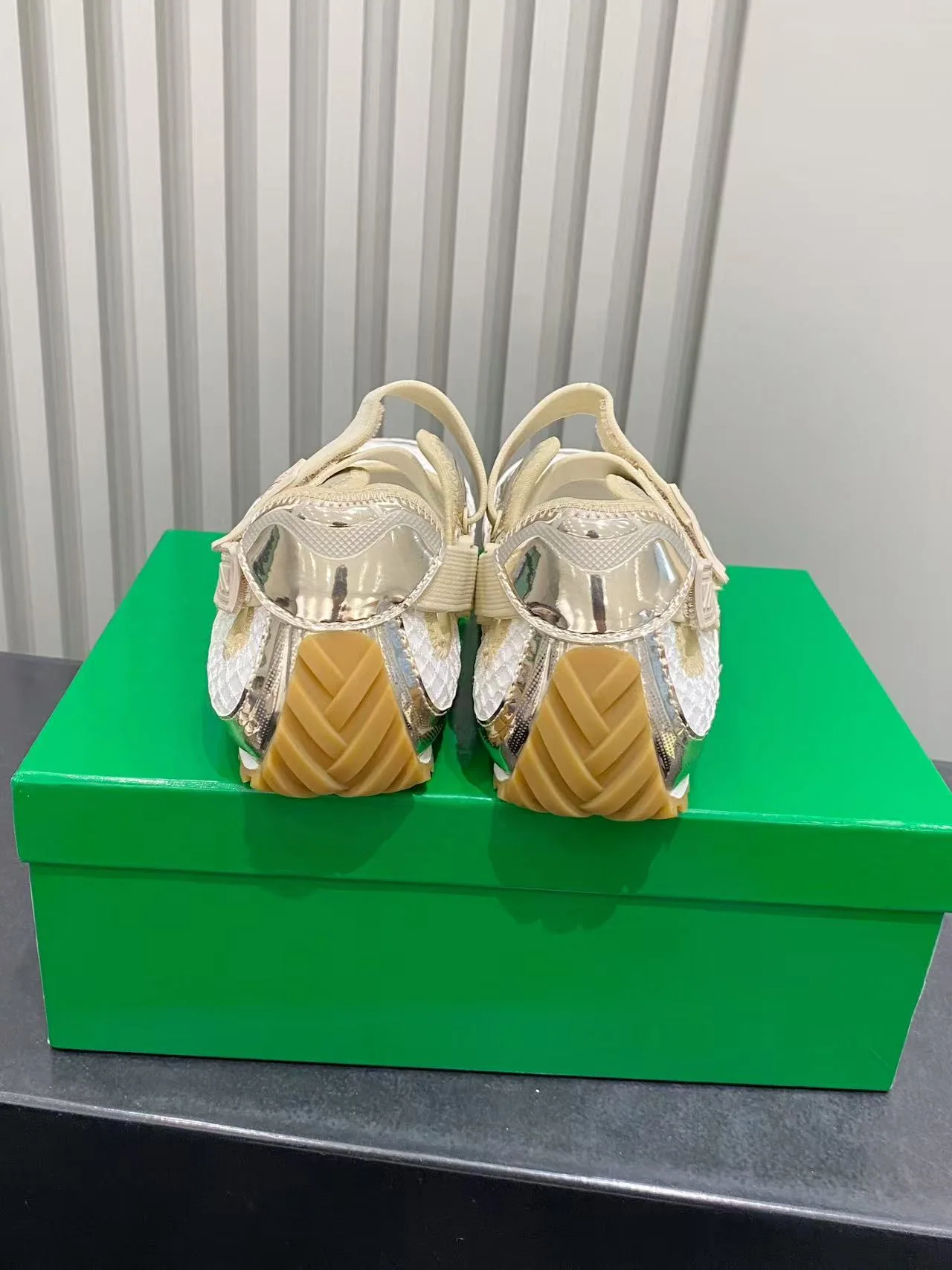 보테가베네타 벨크로 메리제인 상세 이미지 8
