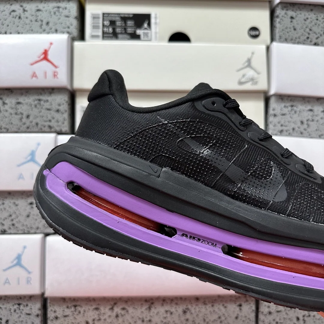 나이키 [5A] 보메로 프리미엄 블랙 퍼플 HQ2050-880 201608 Nike Vomero Premium 상세 이미지 4