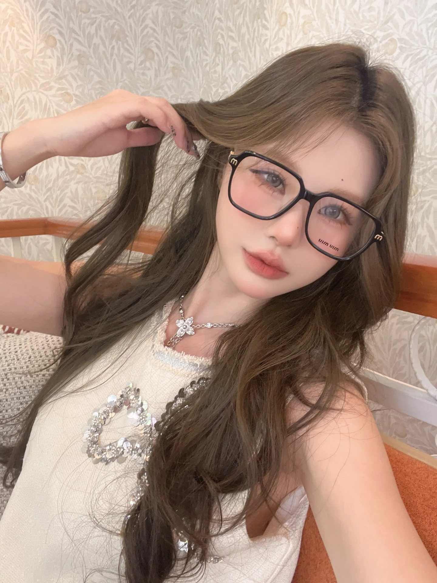 미우미우 VMU 63 ZS 선글라스 상세 이미지 6