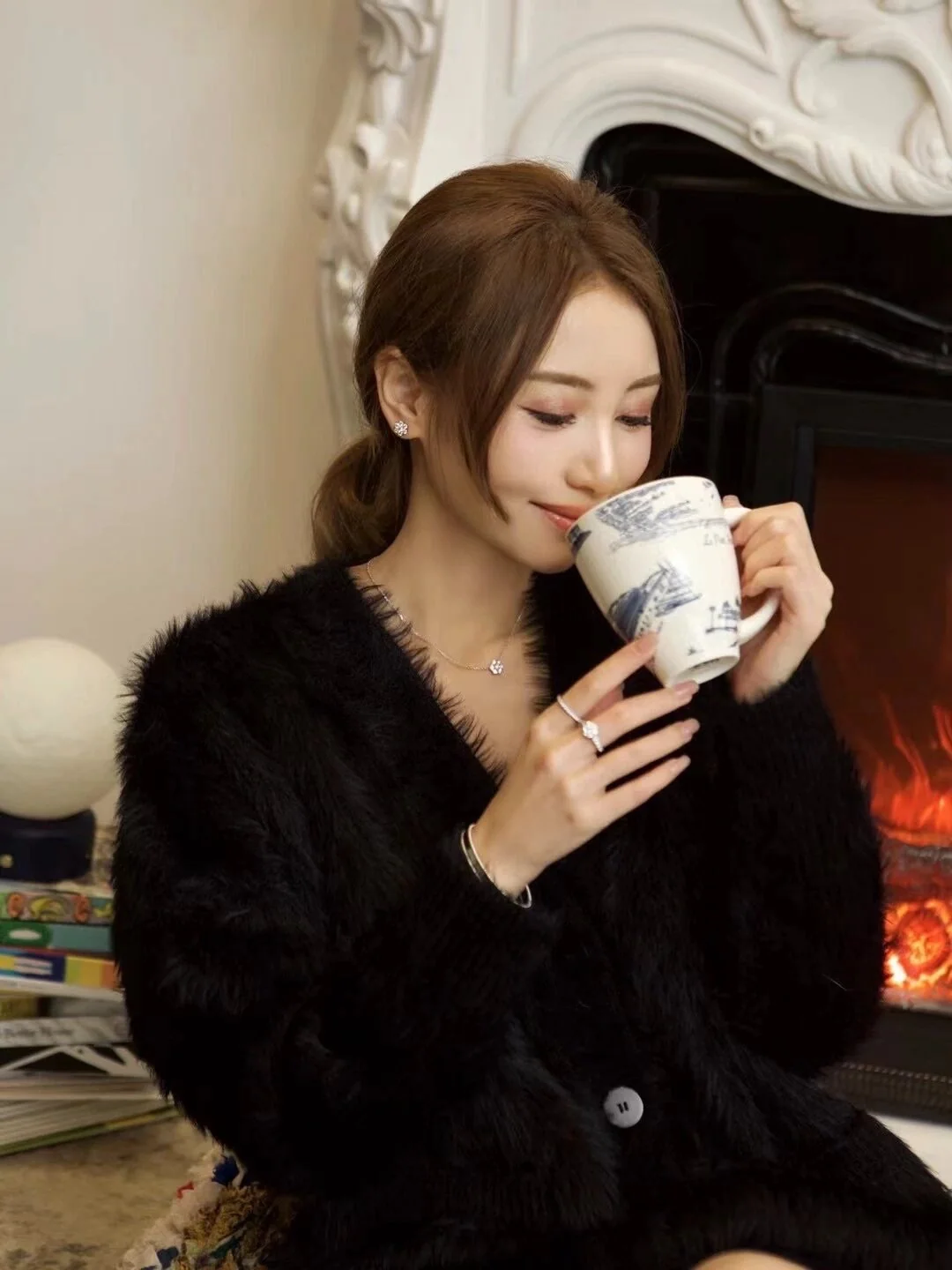 반클리프앤아펠 플루레 7 라운드 다이아몬드 귀걸이 상세 이미지 2